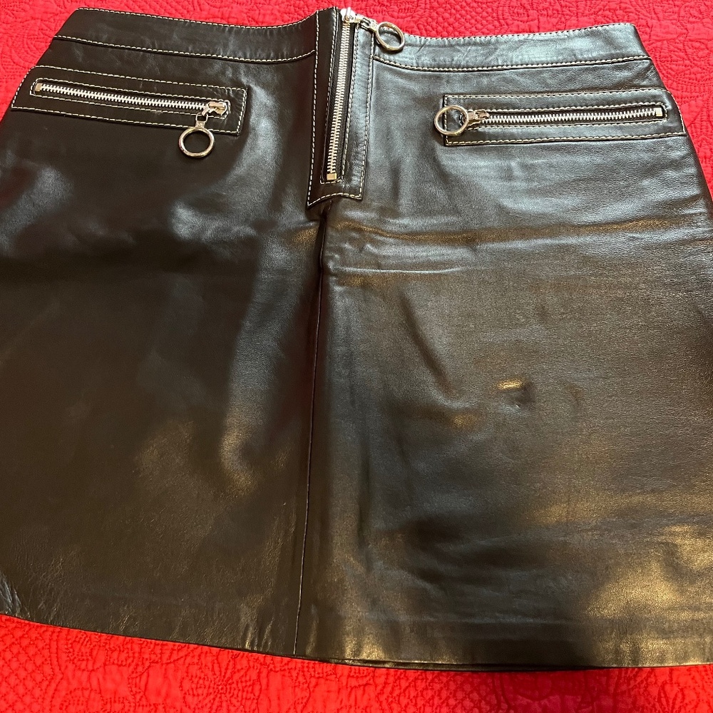 Michael Kors Genuine Leather Skirt short, Size 12